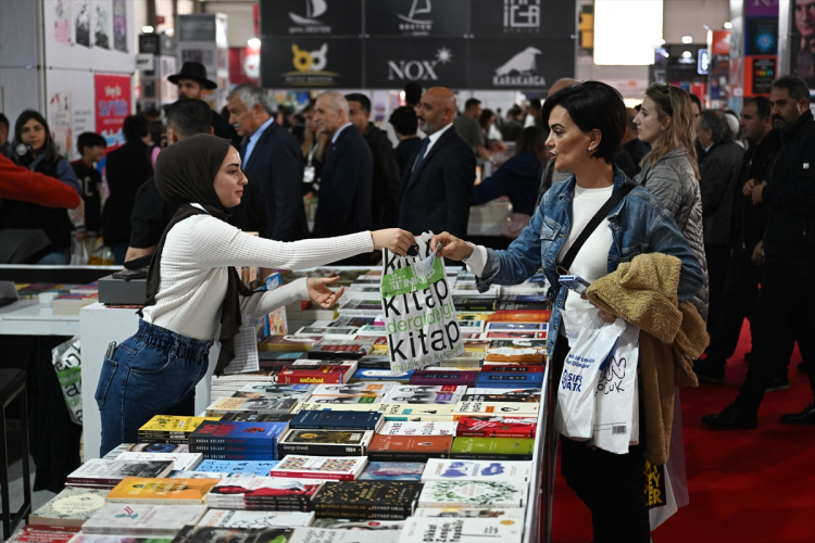 Adana'da 17. Çukurova Kitap Fuarı kapılarını açtı 3