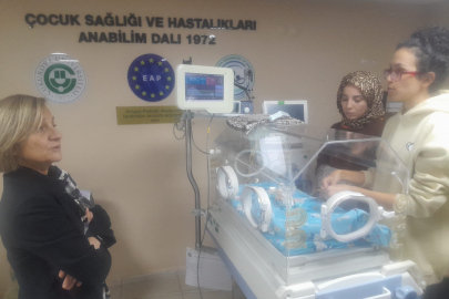 Balcalı Hastanesi, Türk Neonatoloji Derneği’nin ‘Ten Tene Temas Projesi’ eğitim programına ev sahipliği yaptı