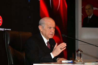 Bahçeli'den İmamoğlu'na çağrı: Görevinden istifa et, eşit şartlarda yarış