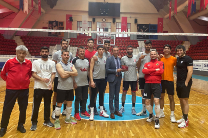 Akkapı Oluşum Spor final yolunda: Play-Off’a 3-0’lık galibiyetle başladı