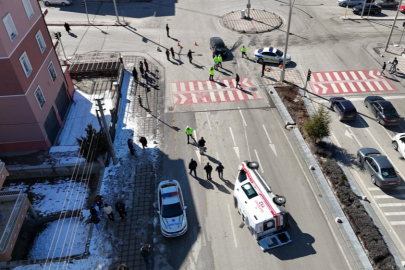 Karaman’da ambulans ile otomobil çarpıştı: 3 sağlık görevlisi ve 5 kişi yaralandı